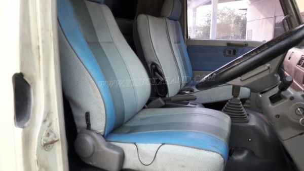 HINO FB2W 6 ล้อกระบะรั้วเหล็ก 4 สูบ 120 แรงม้า หัวเดิมๆ สีเดิมๆ