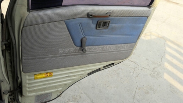 HINO FB2W 6 ล้อกระบะรั้วเหล็ก 4 สูบ 120 แรงม้า หัวเดิมๆ สีเดิมๆ