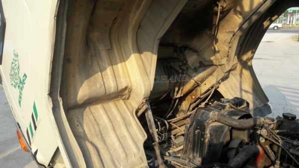 HINO FB2W 6 ล้อกระบะรั้วเหล็ก 4 สูบ 120 แรงม้า หัวเดิมๆ สีเดิมๆ