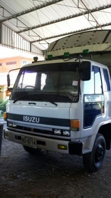 อีชูชุ  175 แรง เบรคทิพฟี่  ยาว 6.20 เมตร  ราคา  475,000  บาท