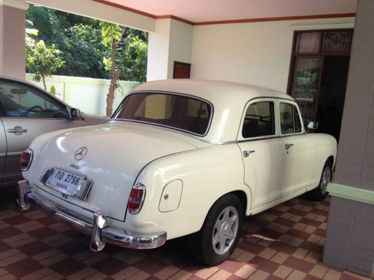 ขายด่วน Benz classic car รุ่น190 ขายด่วน Benz classic car รุ่น190