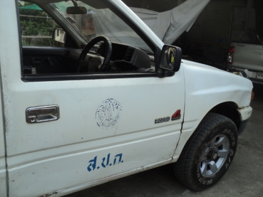 ขายรถกระบะ 4x4 อดีตรถราชการ สภาพเดิมๆ พร้อมใช้ ทะเบียนพร้อมโอน