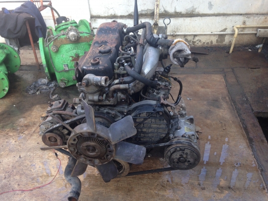 ขายเครื่องอีซุ4JA 90ฝาดำเครื่องนอกครับ