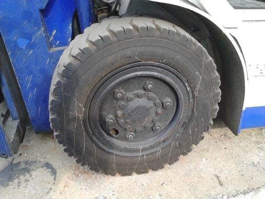 ขายรถยกโฟร์คลิฟ KOMATSU FG35NT-7 เสาสูง 6 เมตร ขายรถยกโฟร์คลิฟ KOMATSU FG35NT-7 เสาสูง 6 เมตร