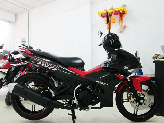 (โอนฟรี) ขาย Exciter 150 ปี 2015 ไมล์แท้ 4528 กม สภาพสวยจัด แรงด้วยขุมกำลัง 150 CC เครื่องแน่ๆ มีกุญแจแท้ 2 ดอก สีดำ แดง ราคา 52900 บาท