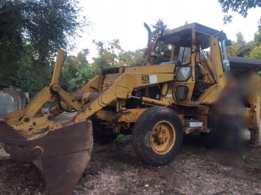 รถตัก JCB - 428  / ตักหน้าขุดหลัง.    สนใจติดต่อ  081 - 6079515