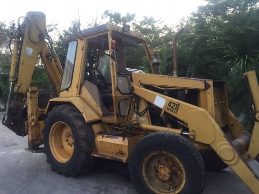 รถตัก JCB - 428  / ตักหน้าขุดหลัง.    สนใจติดต่อ  081 - 6079515