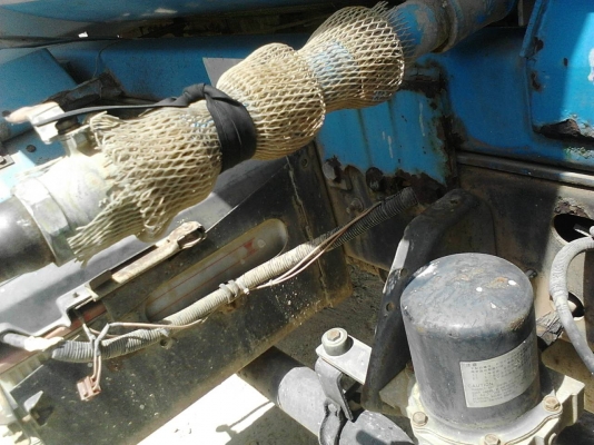 รถฮีโน่ 6 ล้อ โม่ปูน FC9J 175 แรงม้า. ปี 54.  ( รถวิ่ง 1xx,xxx กม. ) , ( มีขาย 2 คัน. )     สนใจติดต่อ  081 - 6079515