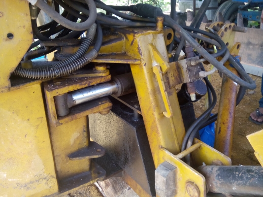 ชุดตักหลัง  ใส่กับรถไถ่  ของ  KMT   พร้อมใช้งาน.....