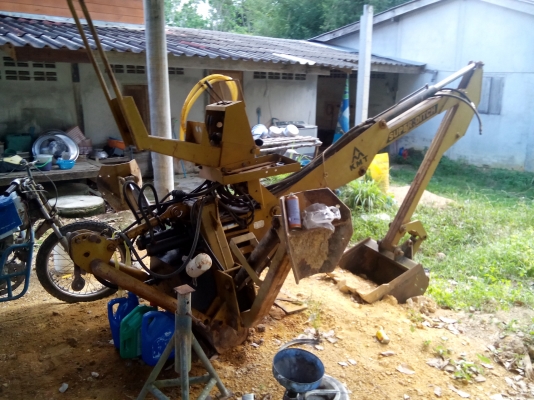 ชุดตักหลัง  ใส่กับรถไถ่  ของ  KMT   พร้อมใช้งาน.....