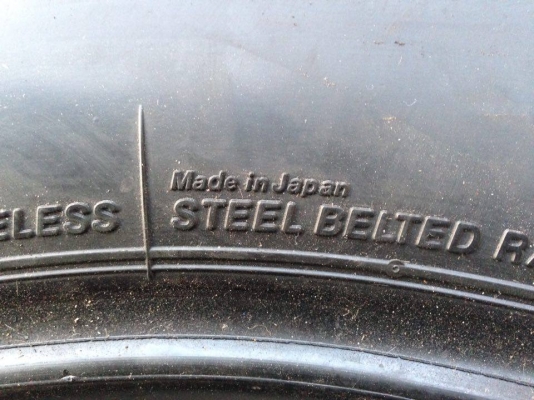 ยาง Bridgstone 265-60-18 ปี 12 ครบชุด 4 เส้น 4000 สภาพสวยๆดอกยางนิ่มๆไม่บวมเอาไปวิ่งกันยาวๆราคาเบาๆค่ะ