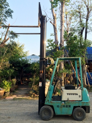 ขายรถแม็คโค  สนใจติดต่อ 086-775-7900 086-324-1992