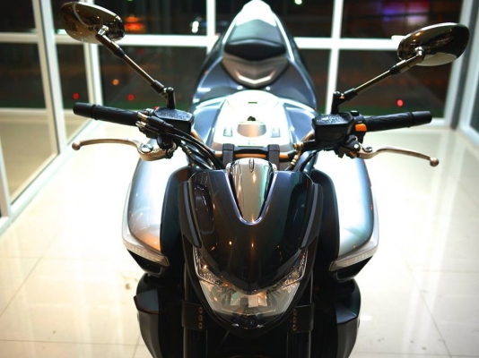 ขาย Suzuki B-king 1300 พร้อมทะเบียนแท้ รถสวยสภาพนางฟ้า สีเดิมทั้งคัน
