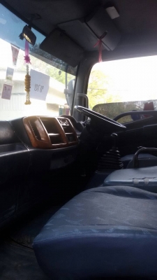 ปิดการขายคับ ขอบคุณลูกค้า คุณสมศักดิ์ เดินทางไกลมาจากเชียงใหม่ รถถูกใจขับรถกลับบ้านเรียบร้อยครับ