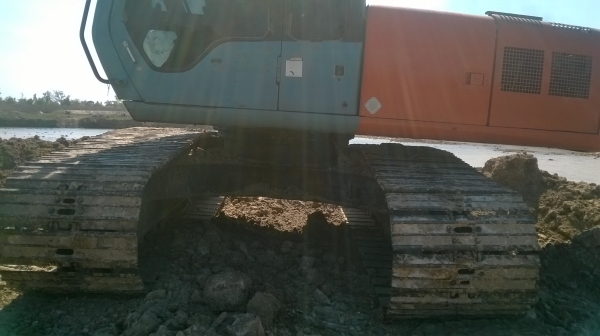 แบ็คโฮ ฮิตาชิ ขาย 800000  เอกสารพร้อมครับ