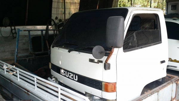 ขายหัวเก๋งNKRตาหวาน เกียร์สั้น ยกหัวได้ 12v ไม่ผุ ตุ็กตาหน้าหลังครบ