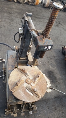 ขาย - เครื่องถอด เปลี่ยนยาง ตามสภาพ ราคา เพียง 9,800 บาท ครับ