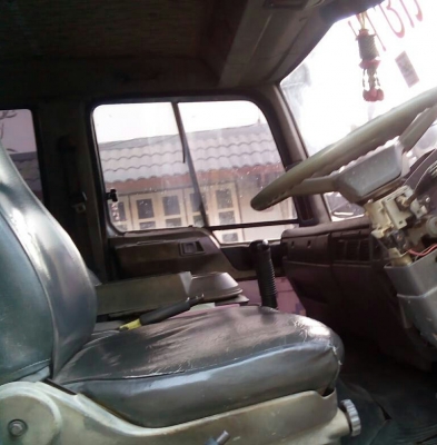 หกล้อ ฮีโน่ FF3H195 ดั้มสามมิต สภาพดีสวยเดิมๆพร้อมใช้ ทะเบียนพร้อมโอน ราคา 585,000บ รถห้างแท้