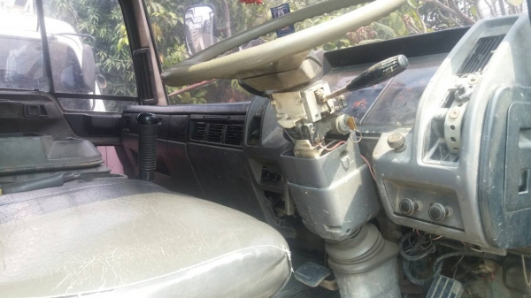 หกล้อ ฮีโน่ FF3H195 ดั้มสามมิต สภาพดีสวยเดิมๆพร้อมใช้ ทะเบียนพร้อมโอน ราคา 585,000บ รถห้างแท้