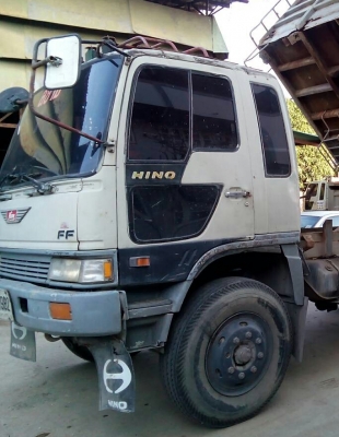 หกล้อ ฮีโน่ FF3H195 ดั้มสามมิต สภาพดีสวยเดิมๆพร้อมใช้ ทะเบียนพร้อมโอน ราคา 585,000บ รถห้างแท้
