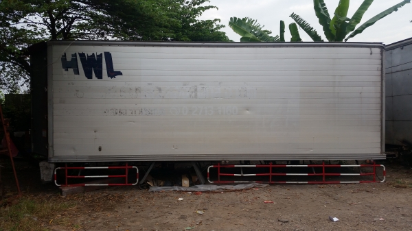 ขายตู้แห้ง 3 บาน ยาว 7.2 เมตร สภาพสวยพร้อมใช้งาน (มี 2 ตู้)