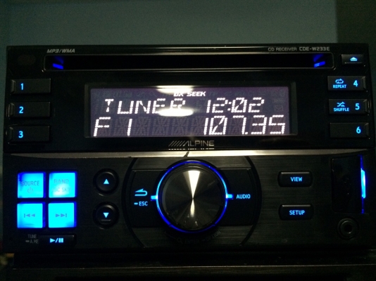 Alpine CDE-W233EH USB IPOD MP3-RW CD-RW AUX FMคลื่นไทยครบ ปรีเอ้า1ชุด มือ2 Alpine CDE-W233EH USB IPOD MP3-RW CD-RW AUX FMคลื่นไทยครบ ปรีเอ้า1ชุด มือ2