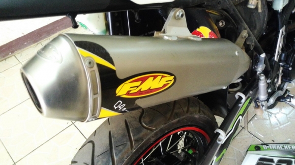 ขายท่อ 3 ใบ FMF+HOME  สำหรับ D-Tracker, KLX250