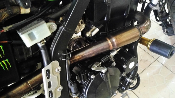 ขายท่อ 3 ใบ FMF+HOME  สำหรับ D-Tracker, KLX250