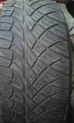 265/50R20NITTO NT420S  มี 1 เส้น tel.081-427-3941 ไอดีไลน์ autobot107