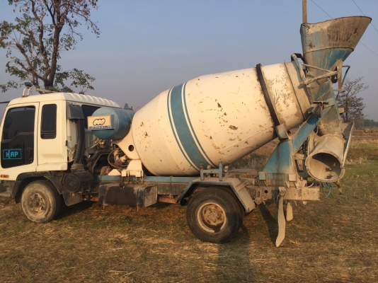 ขออนุญาติขายรถโม่ปูน  IZUSU 174 โม่4 คิวพร้อมโอน ราคา 790000 สนใจติดต่อ  0853224877-0988930465