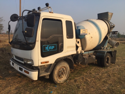 ขออนุญาติขายรถโม่ปูน  IZUSU 174 โม่4 คิวพร้อมโอน ราคา 790000 สนใจติดต่อ  0853224877-0988930465