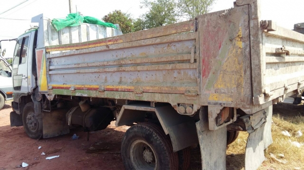 หกล้อ ฮีโน่ FC4J145ปี42 ดั้มสามมิต สภาพดีสวยเดิมๆพร้อมใช้ ทะเบียนพร้อมโอน หกล้อ ฮีโน่ FC4J145ปี42 ดั้มสามมิต สภาพดีสวยเดิมๆพร้อมใช้ ทะเบียนพร้อมโอน