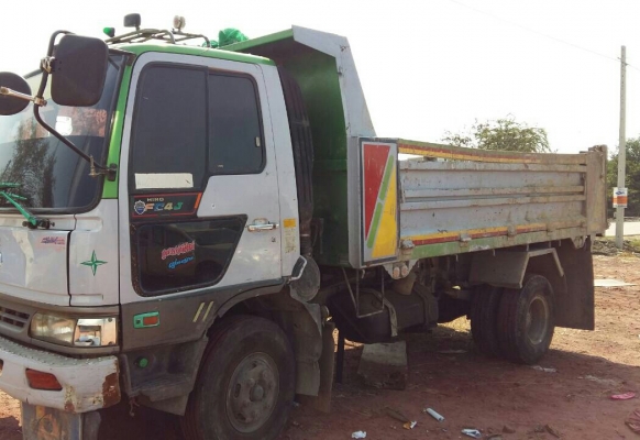 หกล้อ ฮีโน่ FC4J145ปี42 ดั้มสามมิต สภาพดีสวยเดิมๆพร้อมใช้ ทะเบียนพร้อมโอน หกล้อ ฮีโน่ FC4J145ปี42 ดั้มสามมิต สภาพดีสวยเดิมๆพร้อมใช้ ทะเบียนพร้อมโอน