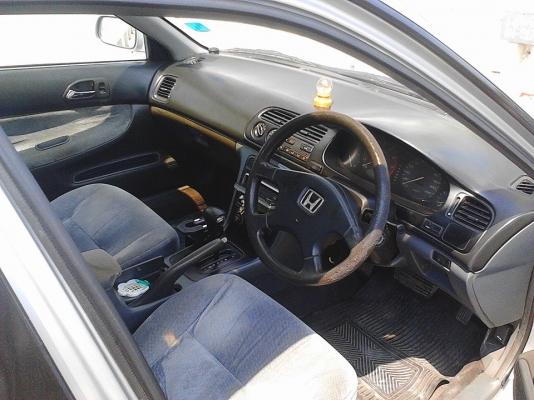 ขาย HONDA ACCORD 2.2 ปี1996 แม็ก 16 สภาพ เกินราคาคับคันนี้ . ไฟฟ้าทั้งคัน เเอร์ฉำ่. ช่วงล่างดีมาก. สีสวย. สุดประหยัด สนใจราคาคุยได้คับ 087_6835269. เล่มพร้อมคับ