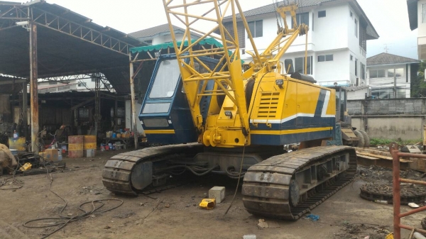 ขออนุญาติขาย รถ เครนแทร็กลาย  พี แอน  เฮ็ช KOBELCO  รุ่น5035  พร้อมใช้งาน เอกสาร ใบซื้อขาย จากบริษัท  ราคา 2800000  สนใจติดต่อ  0853224877-0988930465