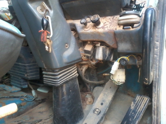 ขาย ISUZU 10ล้อดั้ม นางฟ้า 240 แม่เดี่ยว สภาพพร้อมใช้งาน วางเครื่อง 270 มีระบบลากลูก คัชชีสวย ยางพอใช้ เอกสารเล่มทะเบียน พร้อมโอน