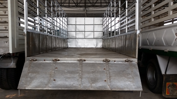 ขายรถบรรทุก 6 ล้อ