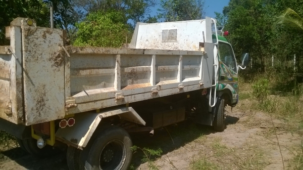 ขายรถบรรทุก6ล้อดั้มดิน TOYTA DOTRO