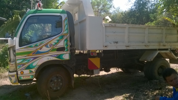 ขายรถบรรทุก6ล้อดั้มดิน TOYTA DOTRO