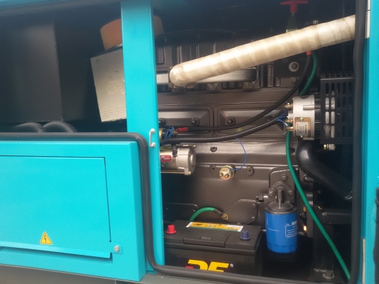 ขายเครื่องปั่นไฟใหม่ขนาด 50 kvaพร้อมตู้เก็บเสียง