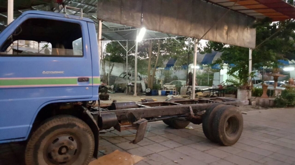 ขายบรรทุก6ล้อกลางพร้อมใช้งานเครื่องดีมากเอกสารครบพร้อมโอน