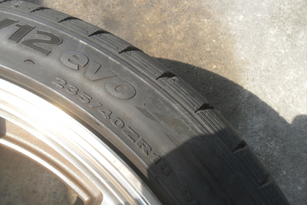 ล้อแม็ก18นิ้ว6รู พร้อมยาง สวยๆ 4 ล้อ ราคา 10700 บาท ล้อแม็ก18นิ้ว6รู พร้อมยาง สวยๆ 4 ล้อ ราคา 10700 บาท