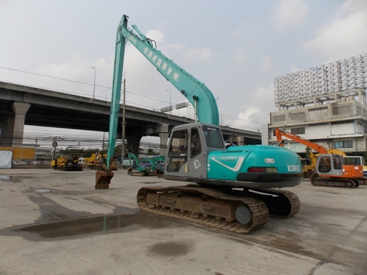มาถึงอีกแล้ว รถขุดKOBELCO บูมยาว 18 เมตร  super long boom