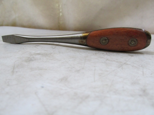 ขายไขควงแบนด้ามไม้งานเก่ายุโรป