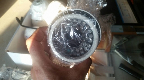 กล้องวงจรปิดครบชุด 8  ตัว