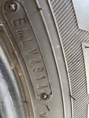 ขายยางดันลอป ปี14 4ล้อ ราคา 5,500 บาท ขายยางดันลอป ปี14 4ล้อ ราคา 5,500 บาท