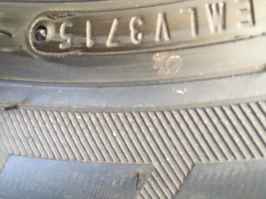 ขายยางดันลอปถอดป้ายแดง ขอบ15 4เส้น ราคา 7,500 บาท