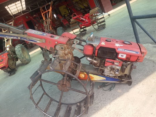 ขายเครื่องคูโบต้ากับตัวรถสยามคูโบต้าเดินหน้า3เกียร์ถอยหลัง1เกียร์ ขายใน  ราคา36500บาท รถอยู่วังบัว คลองขลุง กำแพงเพชร    สนใจสอบุถามได้ที่081 3655997 อำพร  พาเจริญ  ราคาต่อรองได้อีกนะครับ