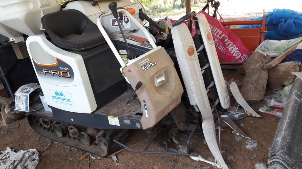 ฝากขาย ขายตามสภาพ รถเกียวข้าวเล็ก ใช้งานแค่ 2ปี