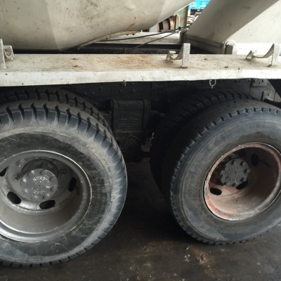 ขายรถโม้ปูน นิสัน. ยูดี. 430.  250แรง  โม้.  แอวที. 6 คิว ดูรถได้ที.  หาดไหญ่ รถพร้อมไช้งาน